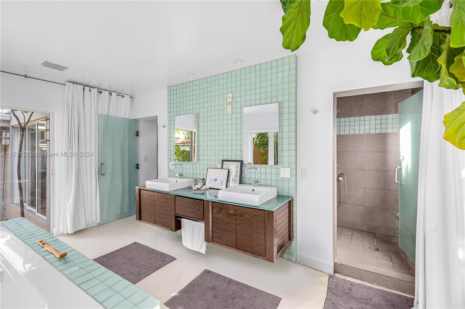 NEW BELLE MEADE - Residential