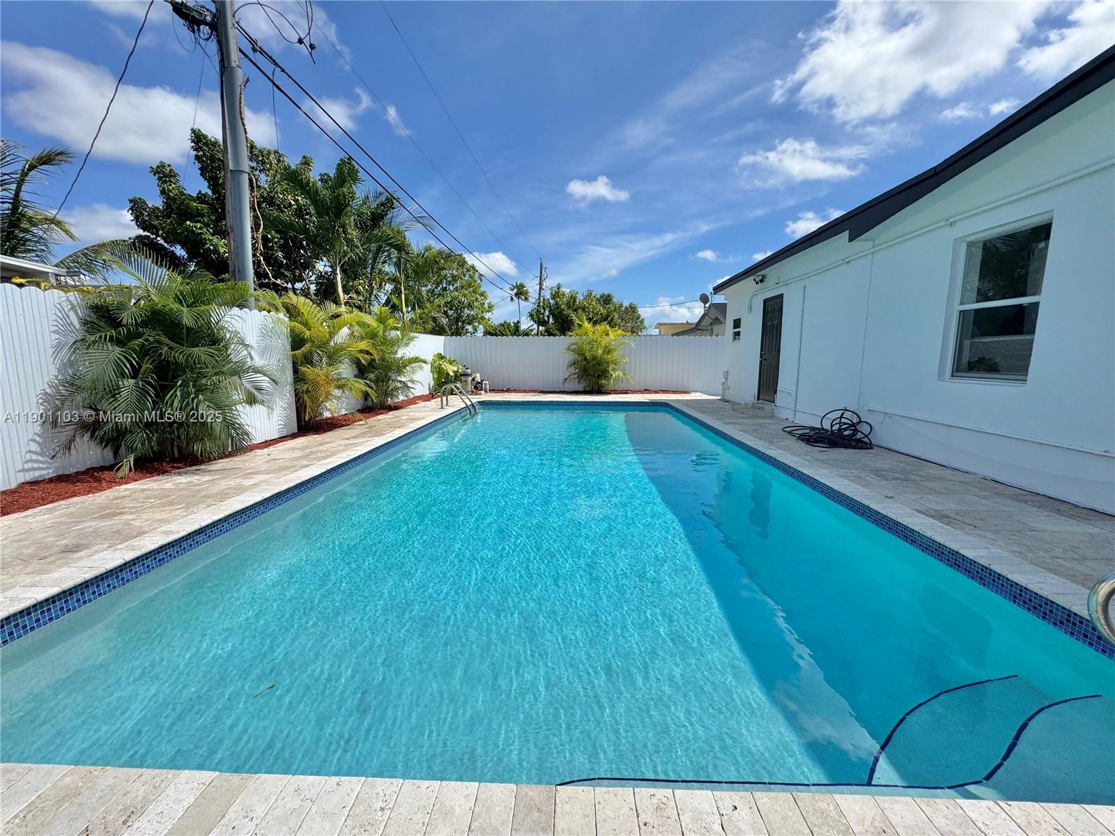 WESTWOOD LAKE 4TH ADDN - Residential Lease