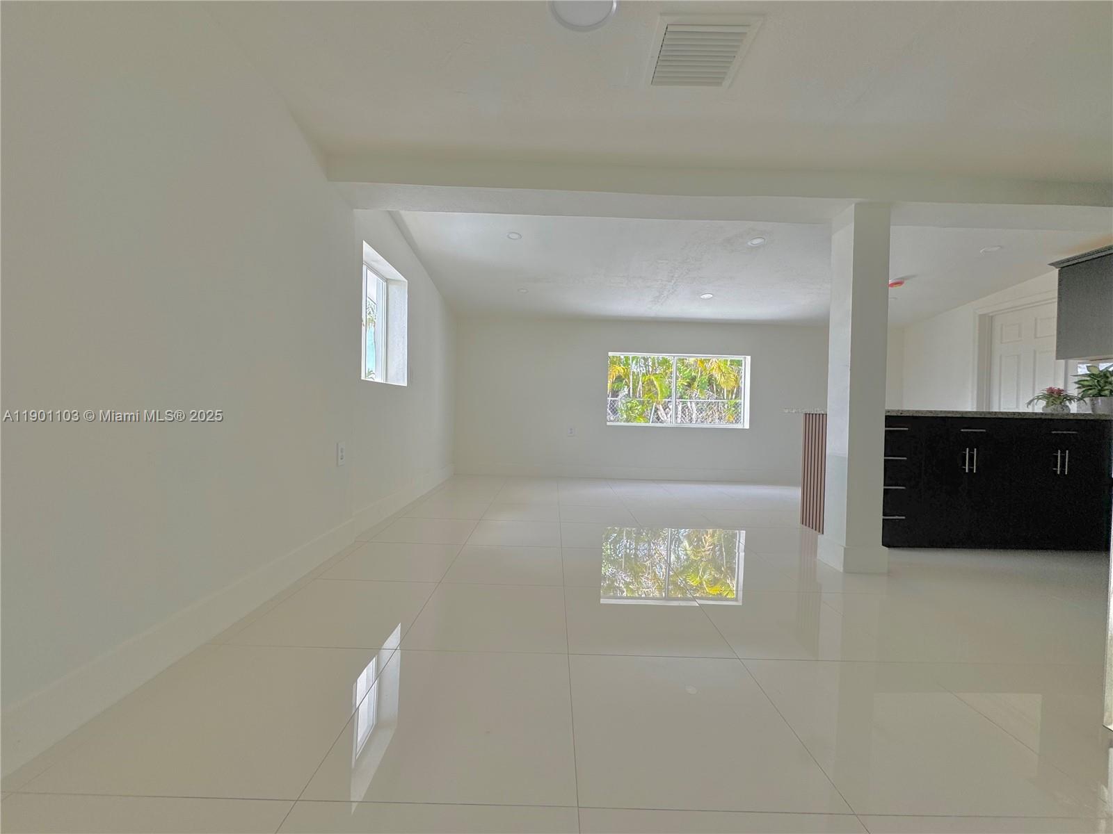 WESTWOOD LAKE 4TH ADDN - Residential Lease