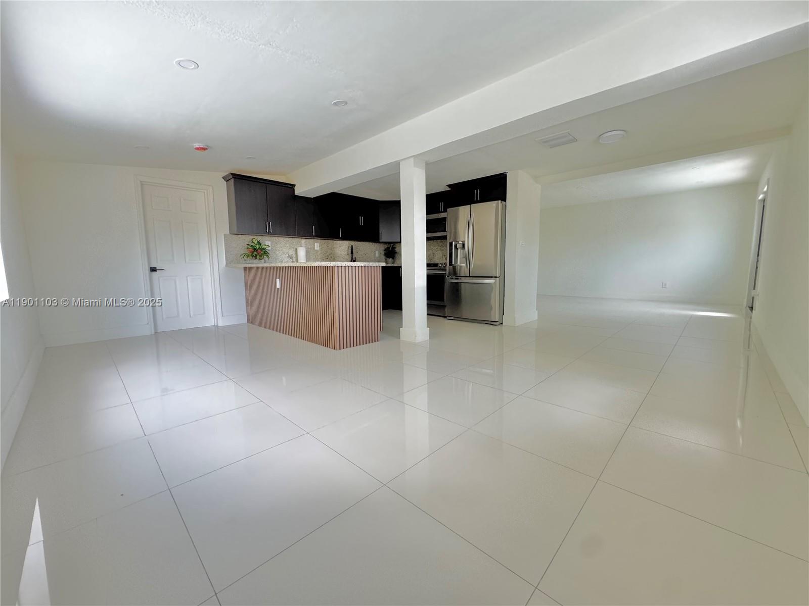 WESTWOOD LAKE 4TH ADDN - Residential Lease