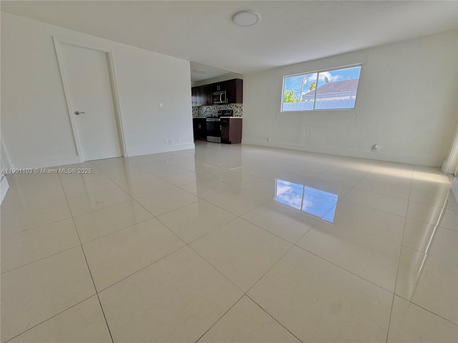 WESTWOOD LAKE 4TH ADDN - Residential Lease