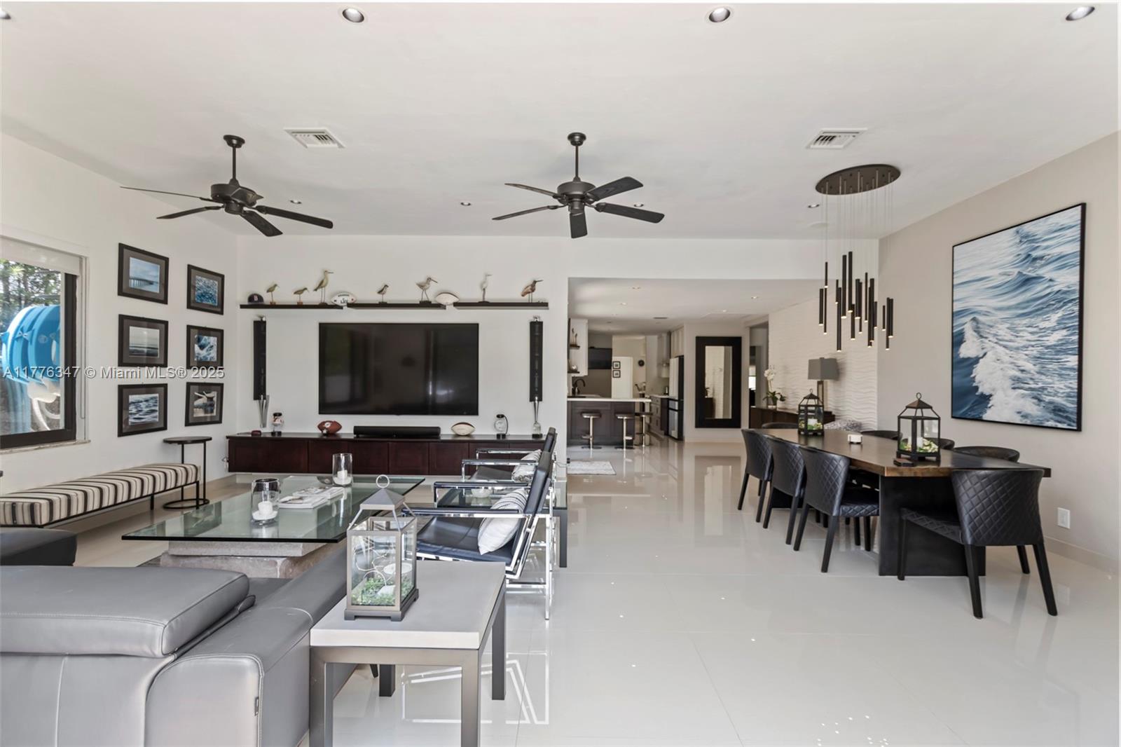 RIO VISTA ISLES - Residential