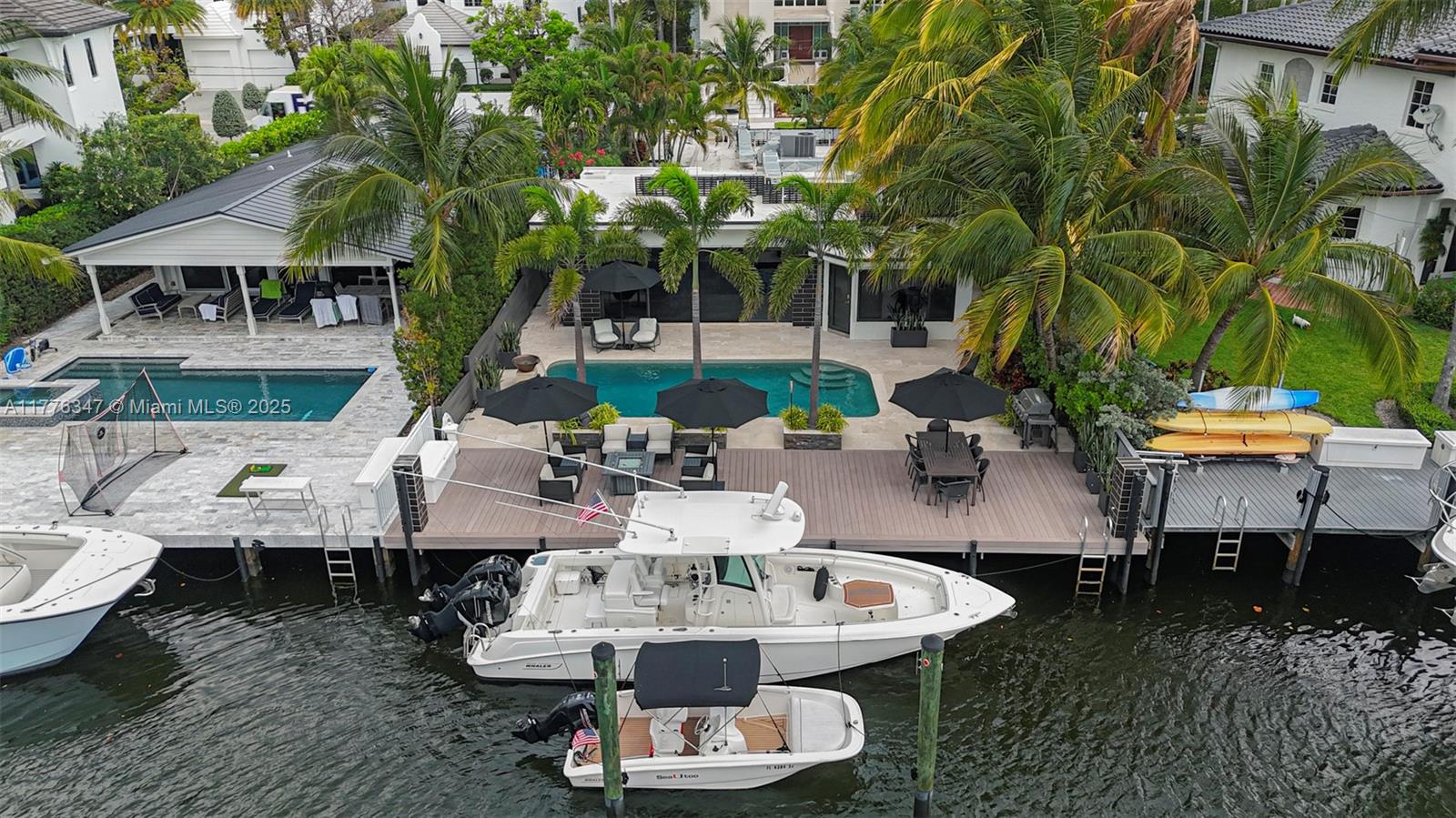 RIO VISTA ISLES - Residential