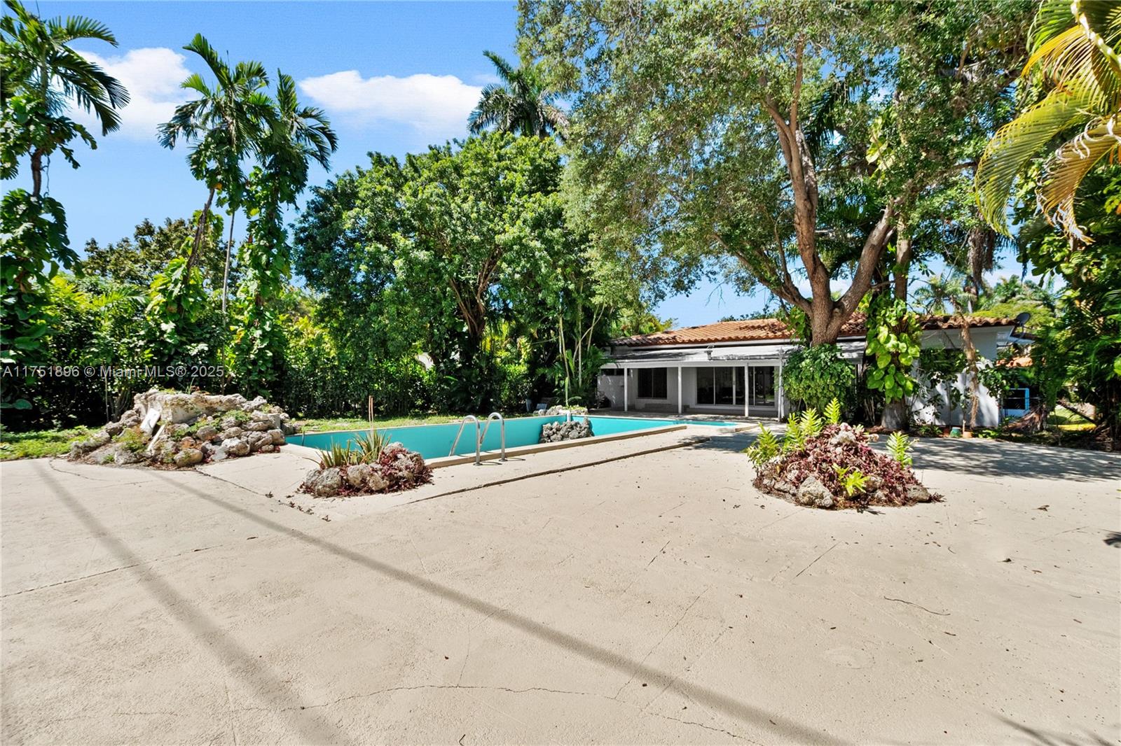 MIAMI SHORES ESTATES - Residential
