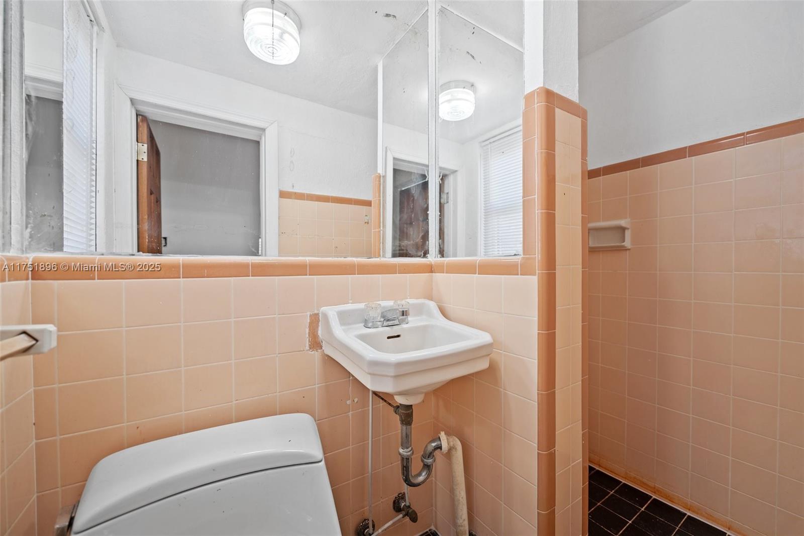 MIAMI SHORES ESTATES - Residential