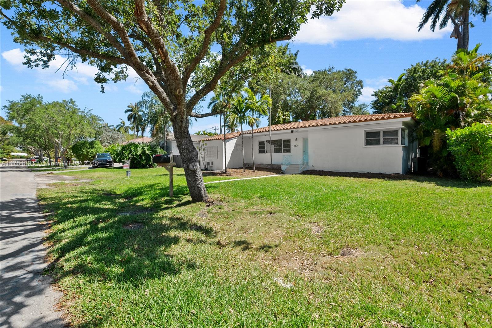 MIAMI SHORES ESTATES - Residential