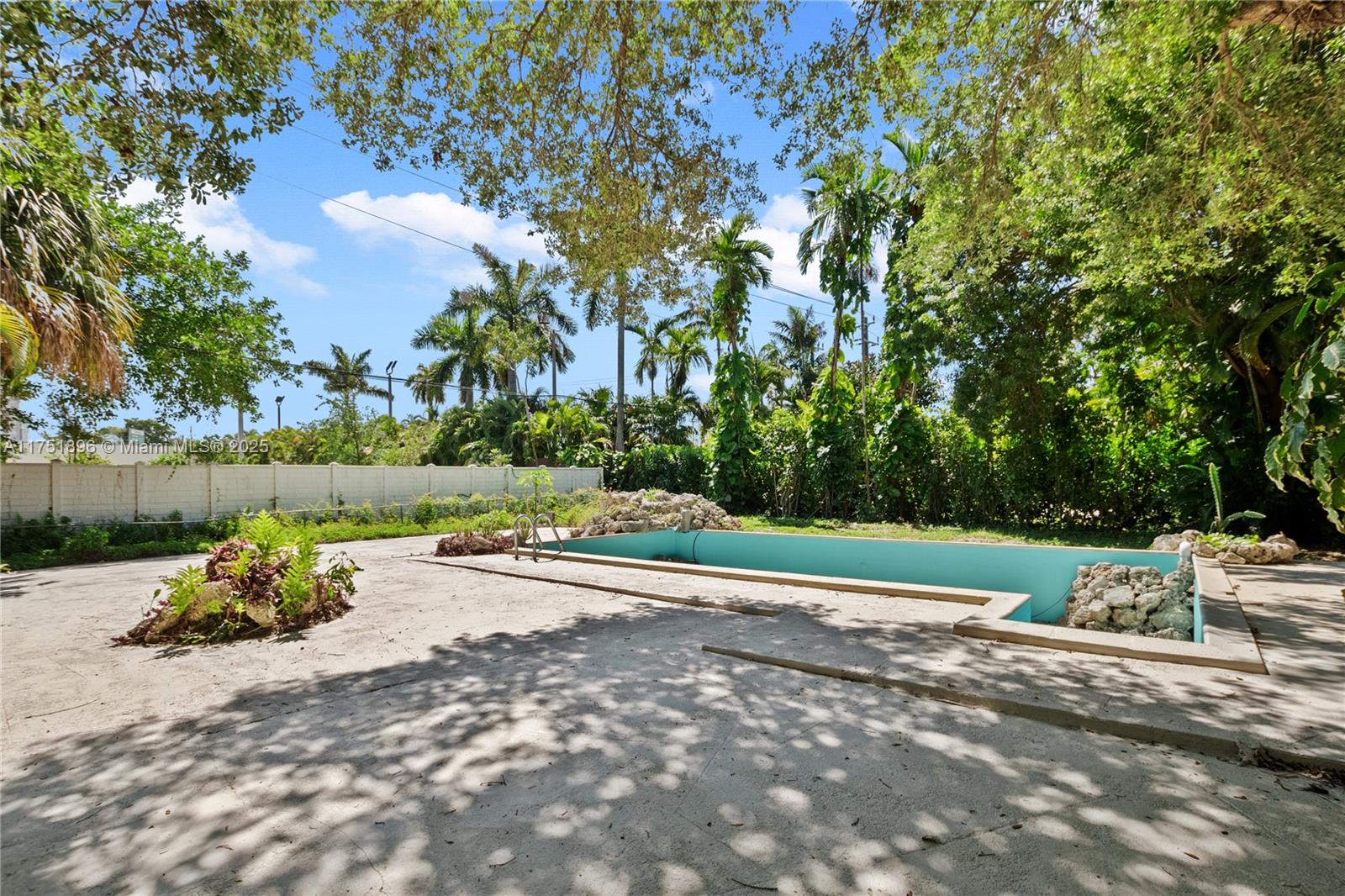 MIAMI SHORES ESTATES - Residential