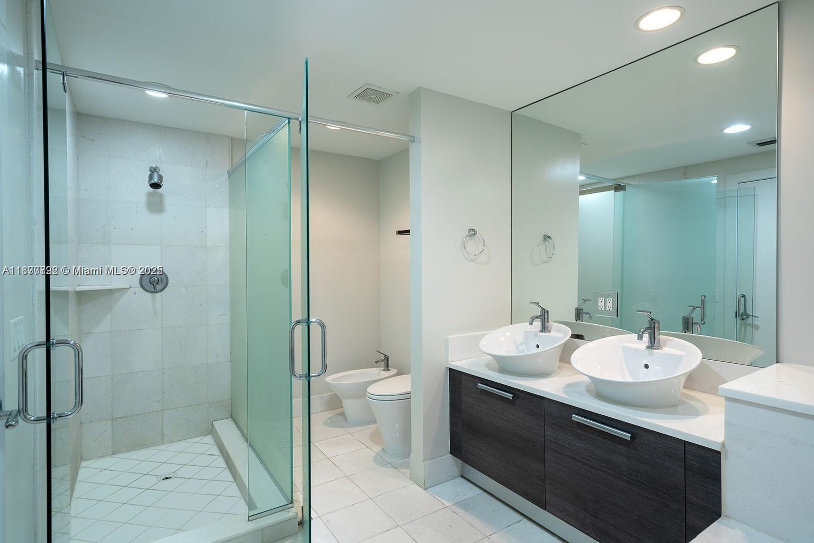 ARTECH RESIDENCES AT AVEN - Residential