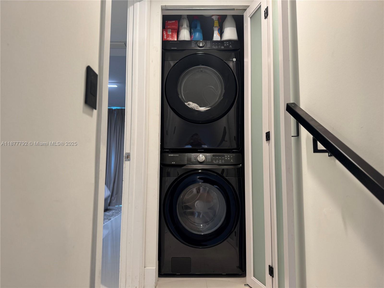 ARTECH RESIDENCES AT AVEN - Residential