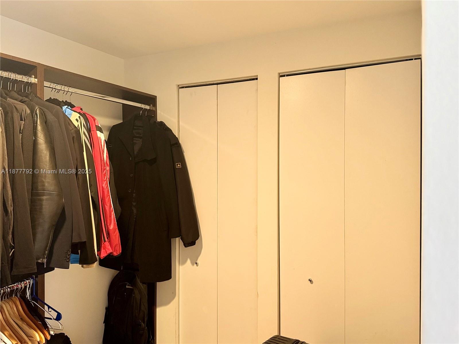 ARTECH RESIDENCES AT AVEN - Residential