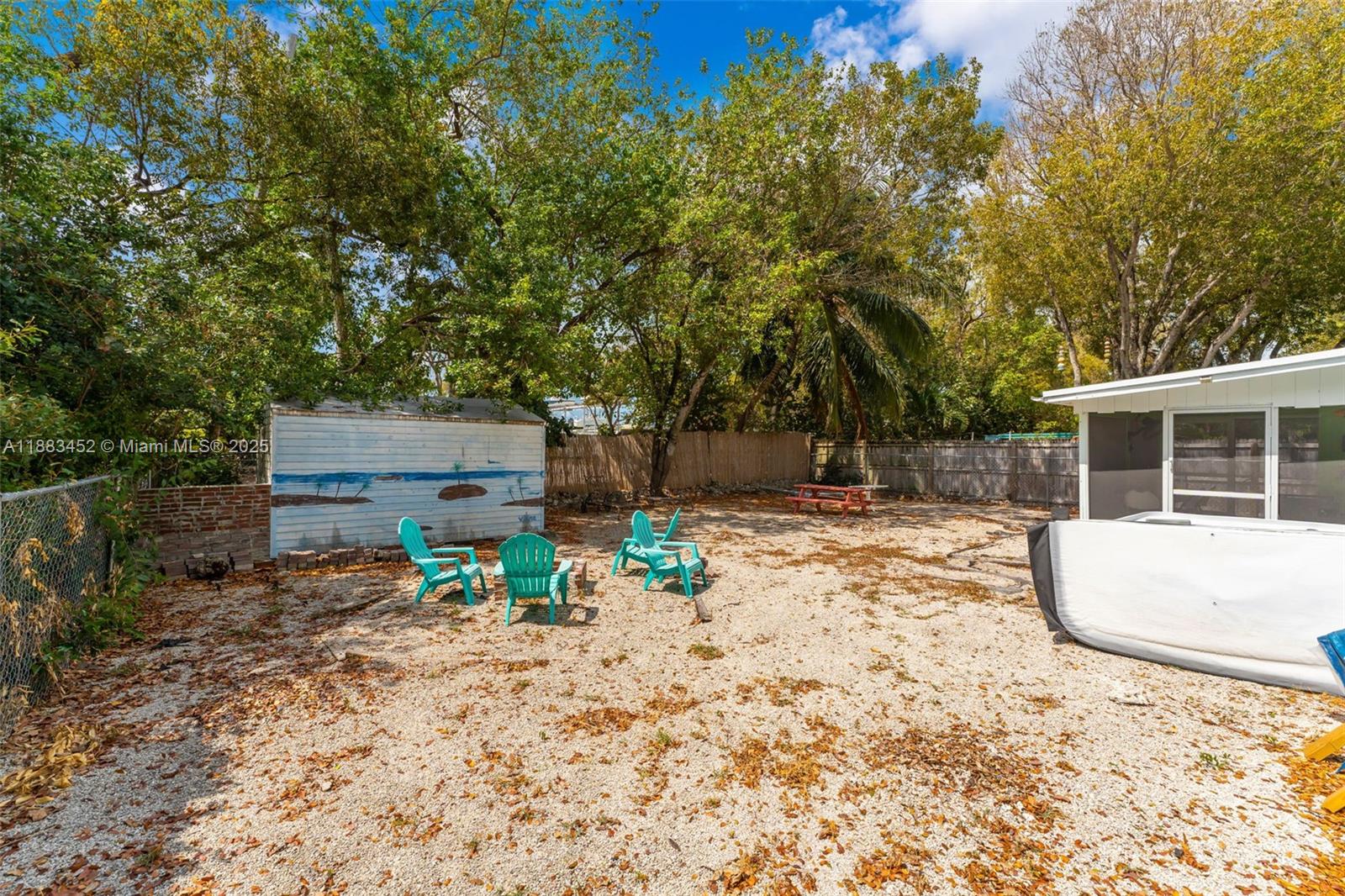 KEY LARGO BEACH - Residential Lease