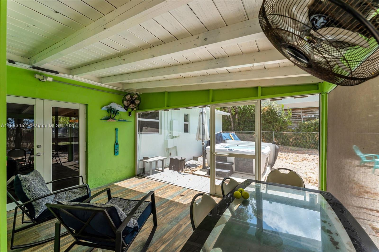 KEY LARGO BEACH - Residential Lease