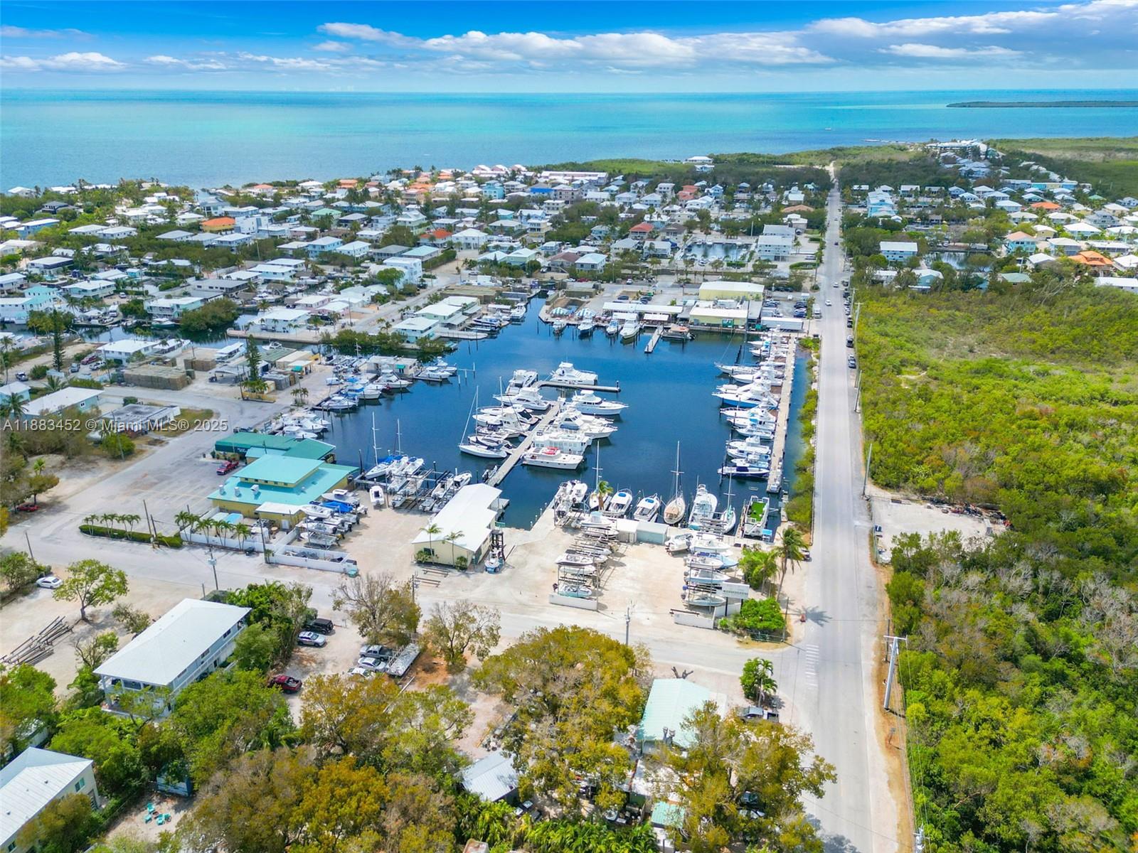 KEY LARGO BEACH - Residential Lease