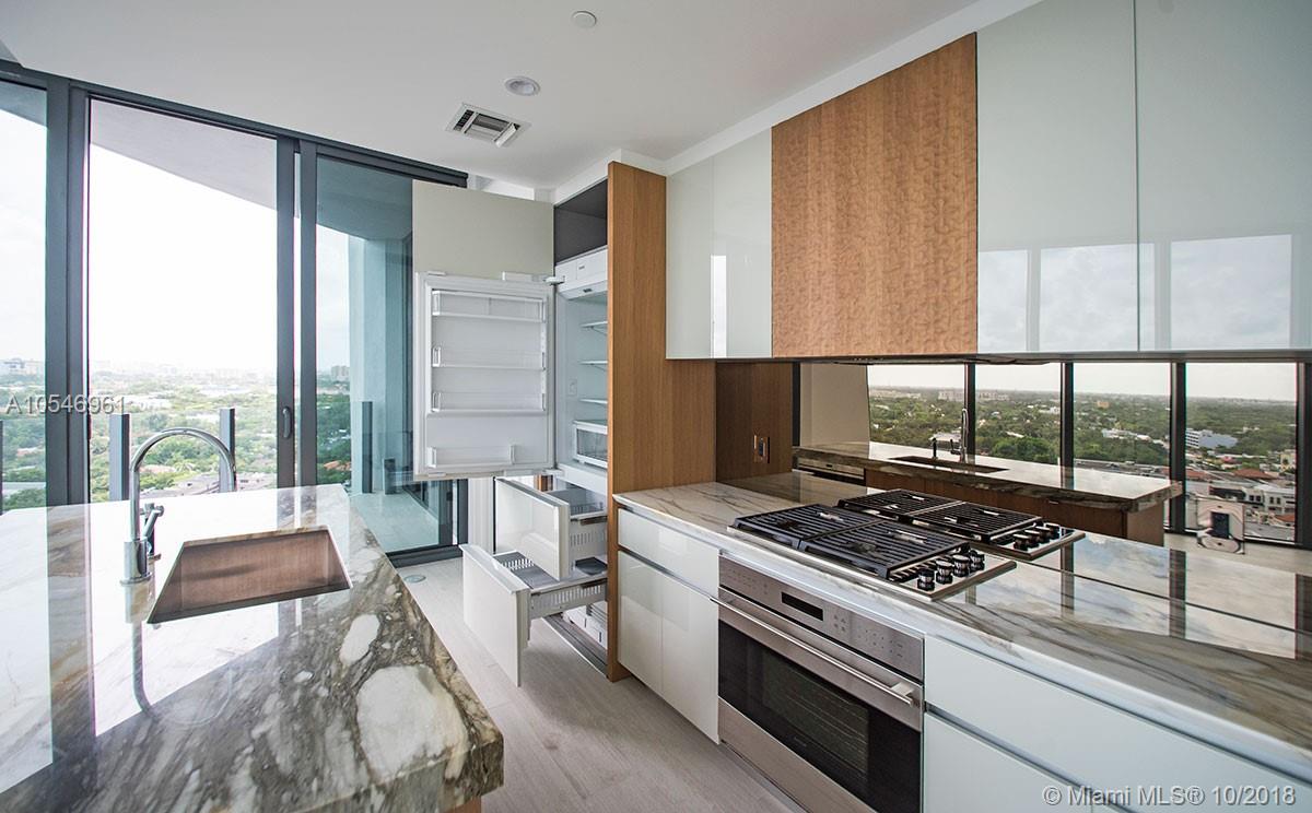 CLUB RESIDENCES AT PARK G - Residential Lease