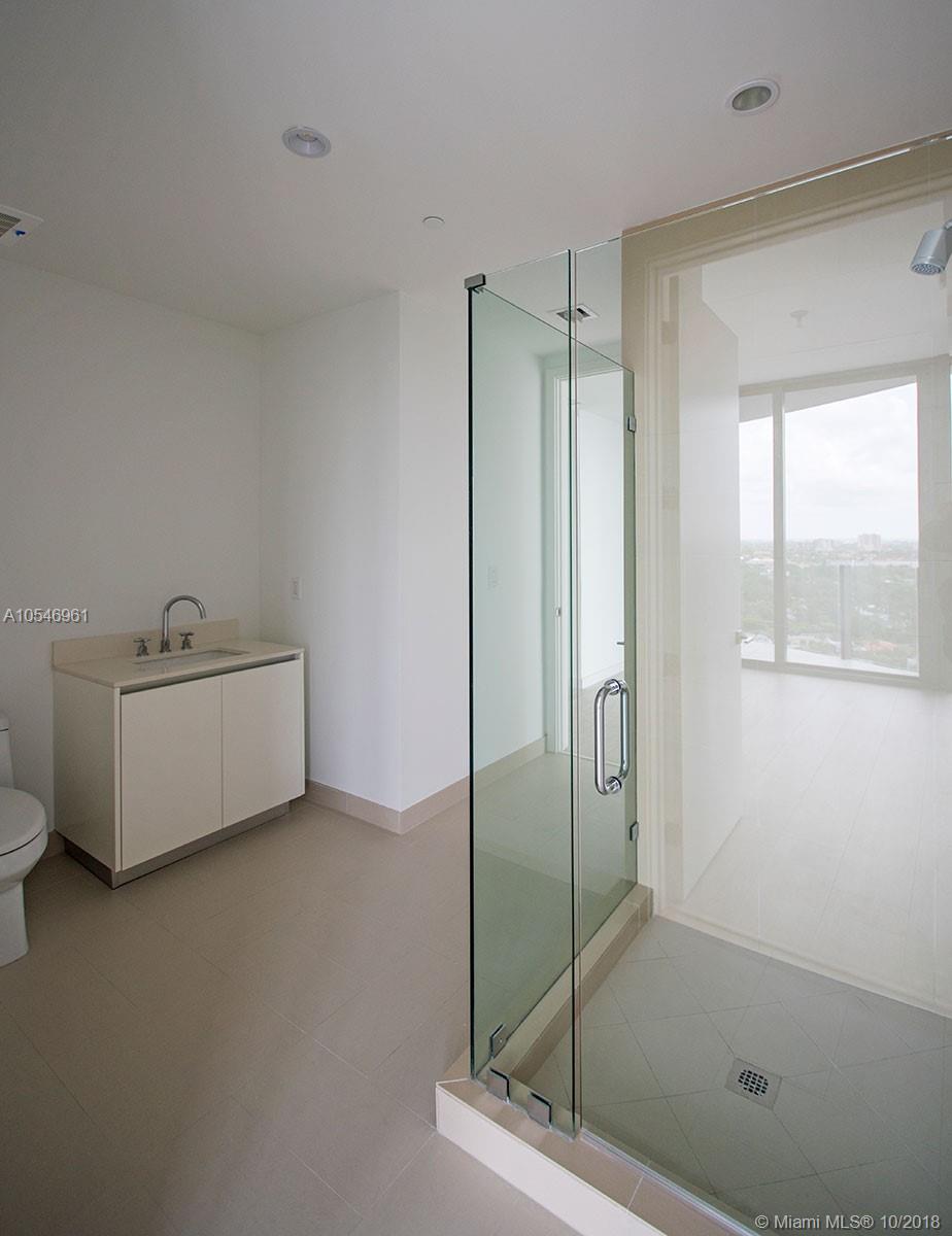 CLUB RESIDENCES AT PARK G - Residential Lease