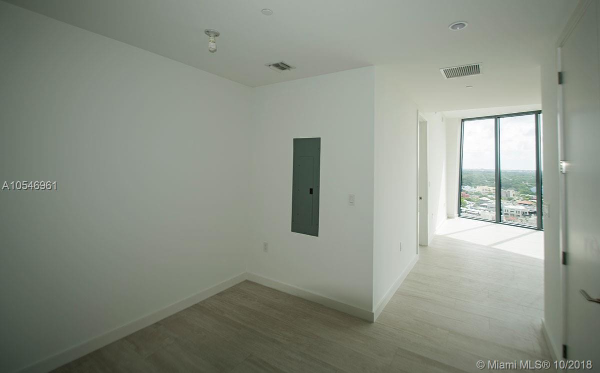 CLUB RESIDENCES AT PARK G - Residential Lease
