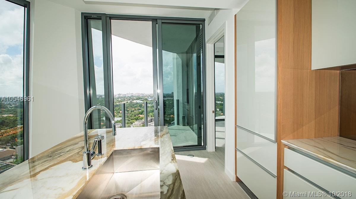 CLUB RESIDENCES AT PARK G - Residential Lease