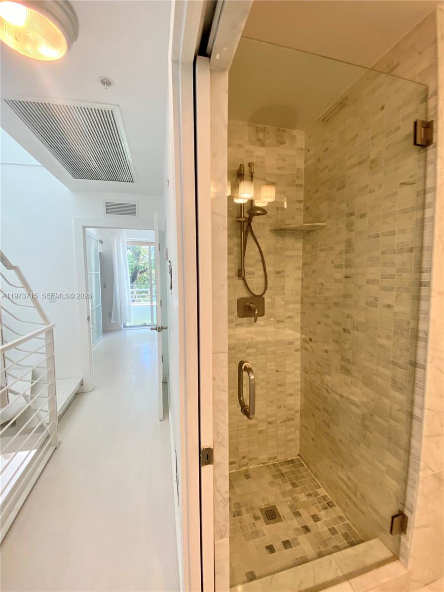 MICHIGAN PLACE CONDO - Residential Lease