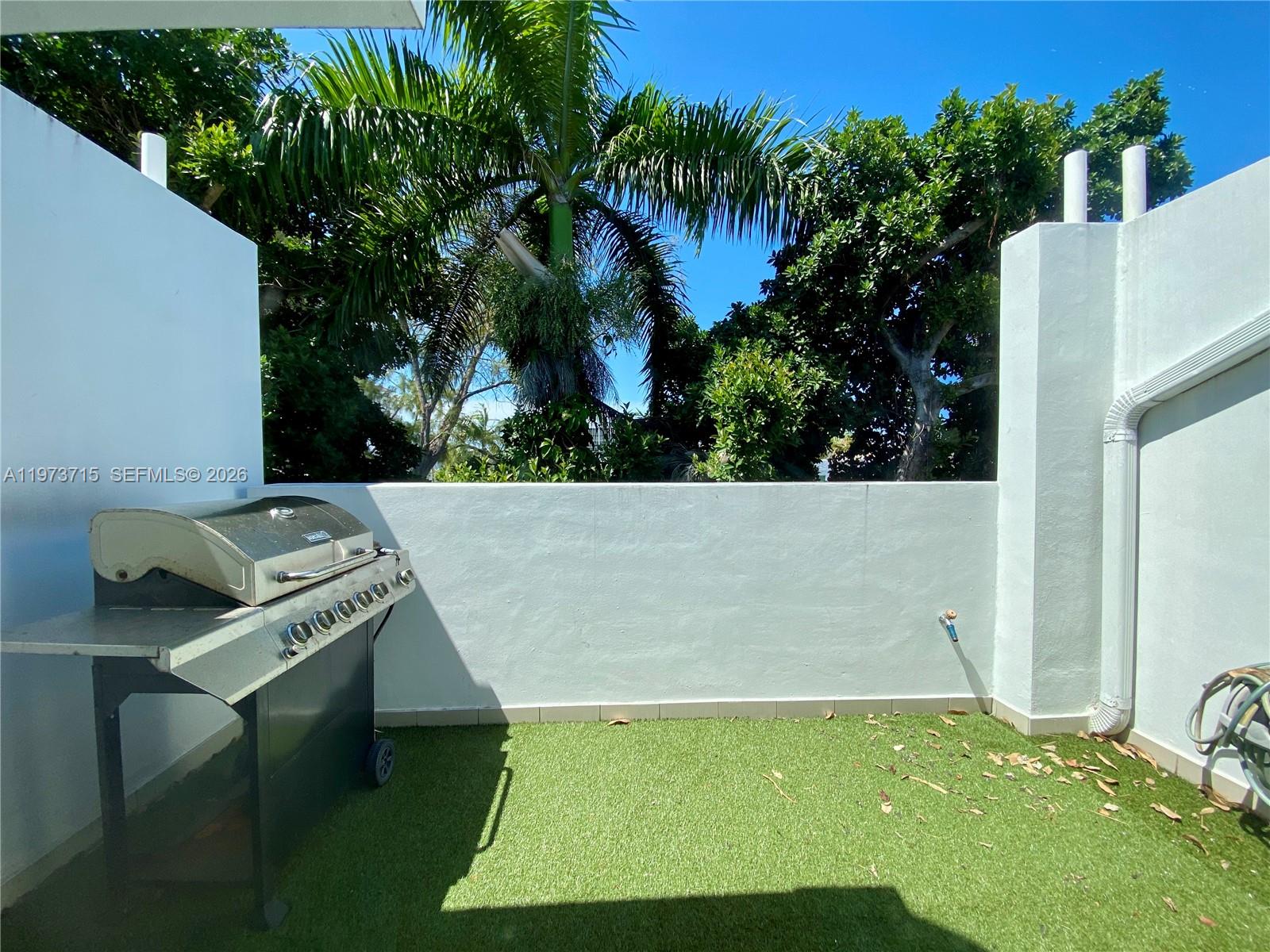 MICHIGAN PLACE CONDO - Residential Lease