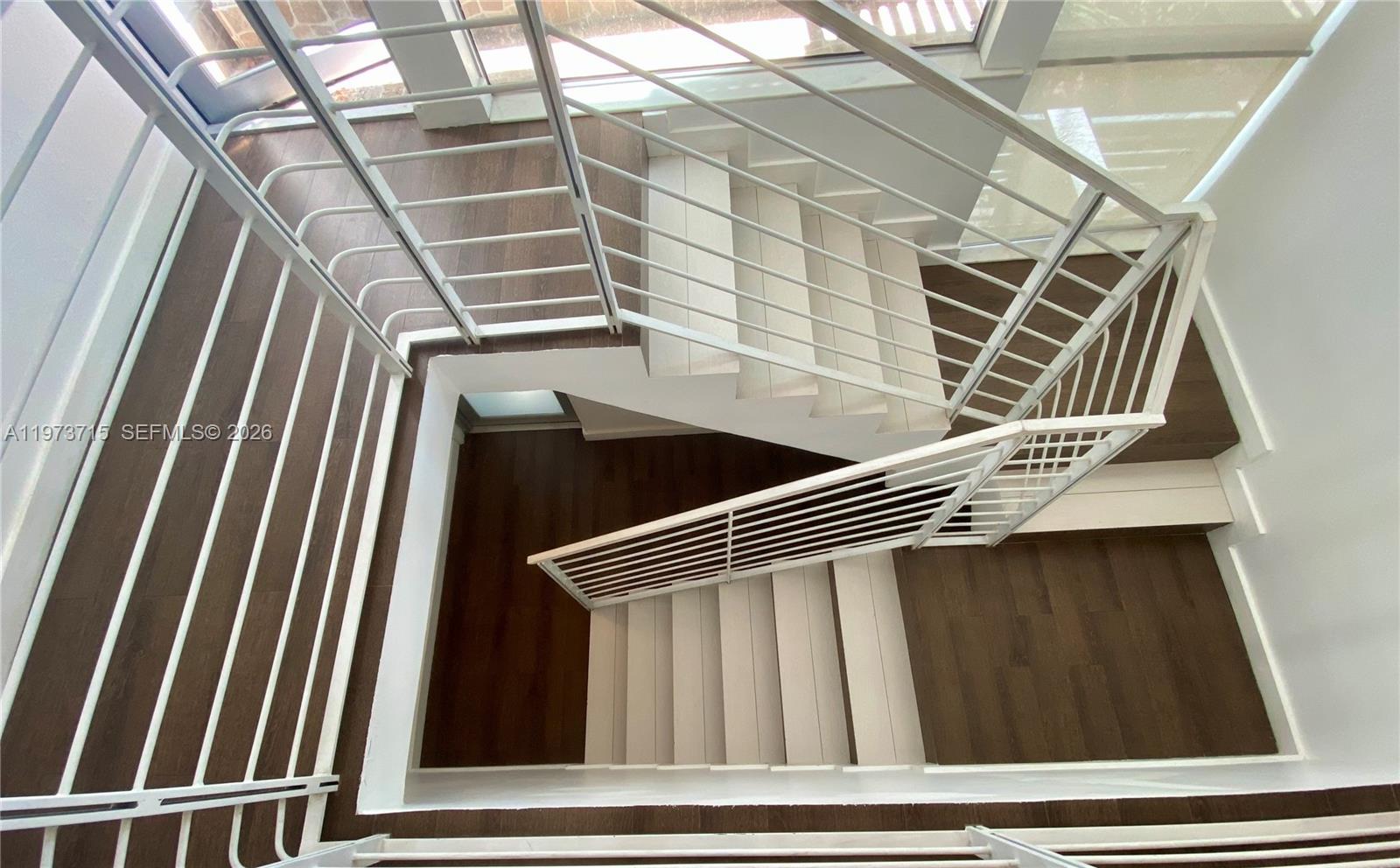 MICHIGAN PLACE CONDO - Residential Lease