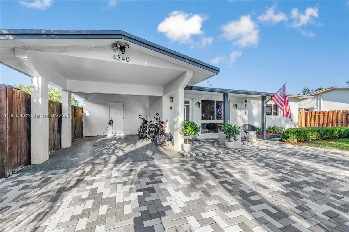 TAMARAC FOREST - Residential