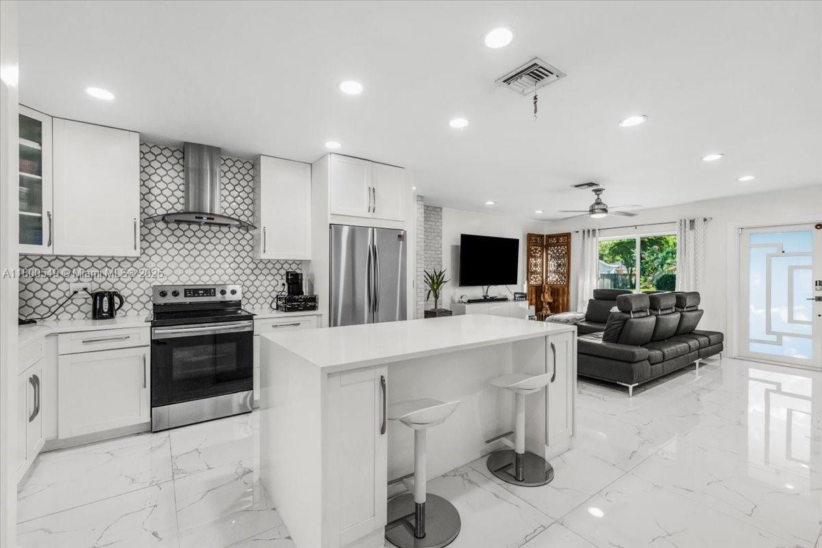 TAMARAC FOREST - Residential