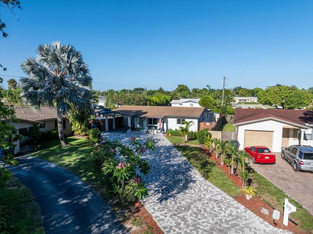 TAMARAC FOREST - Residential