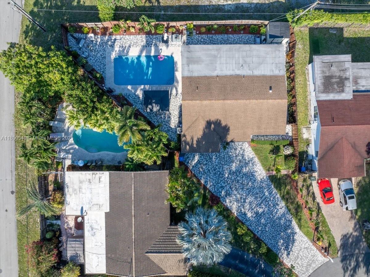 TAMARAC FOREST - Residential