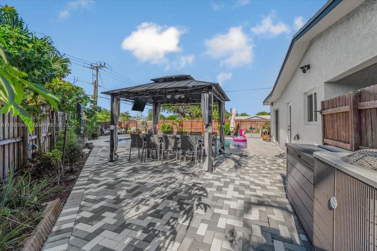 TAMARAC FOREST - Residential