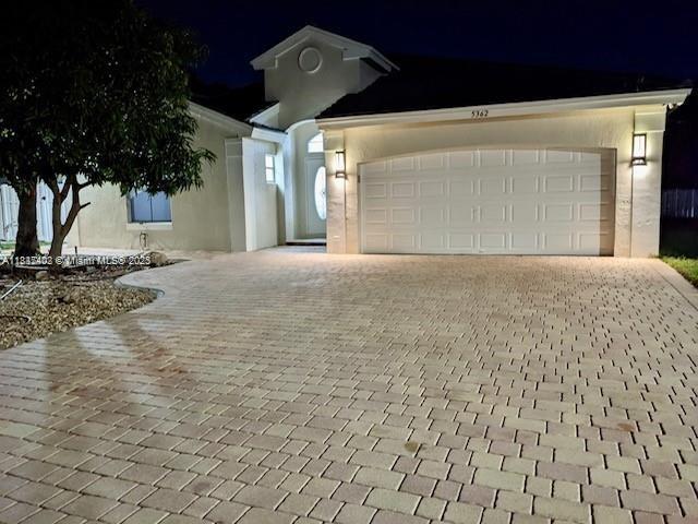 5362 NW 55th Ter