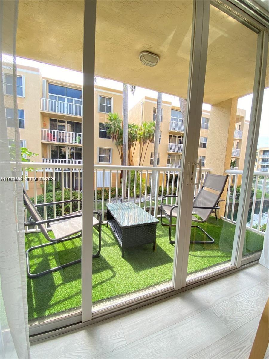 SHERIDAN EAST CONDO BLDG - Residential Lease