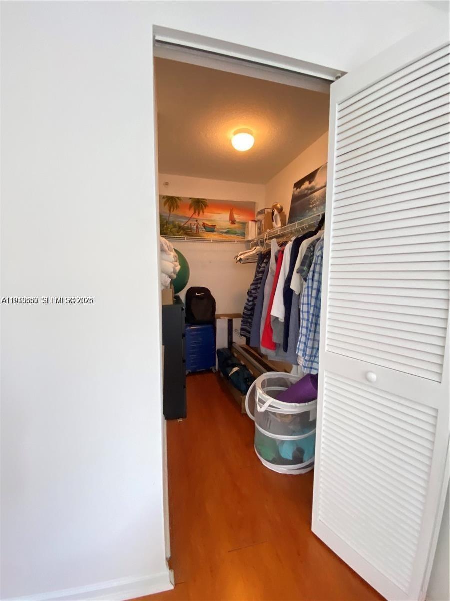 SHERIDAN EAST CONDO BLDG - Residential Lease