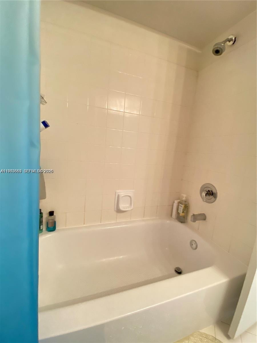 SHERIDAN EAST CONDO BLDG - Residential Lease