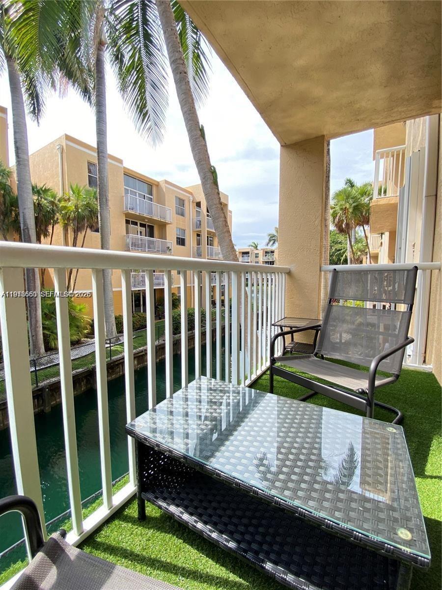 SHERIDAN EAST CONDO BLDG - Residential Lease