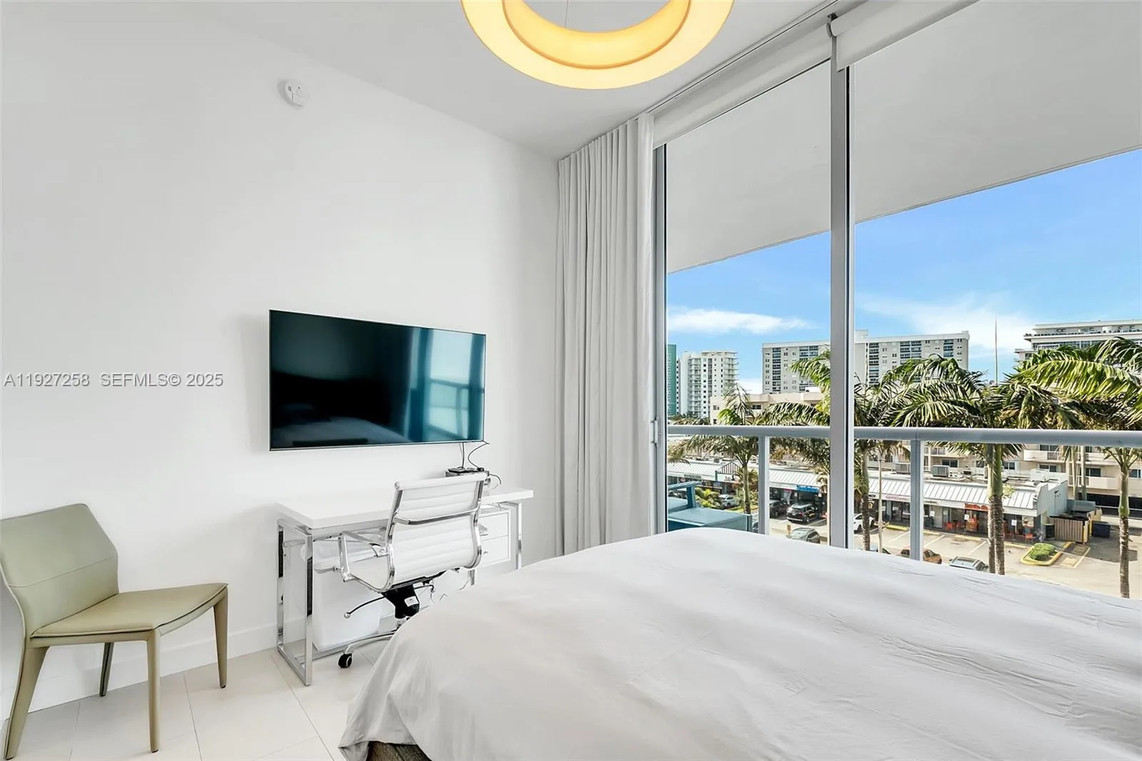 Miami Beach, Florida 33141, United States, 2 Bedrooms Bedrooms, ,2 BathroomsBathrooms,Residential,Active,253222