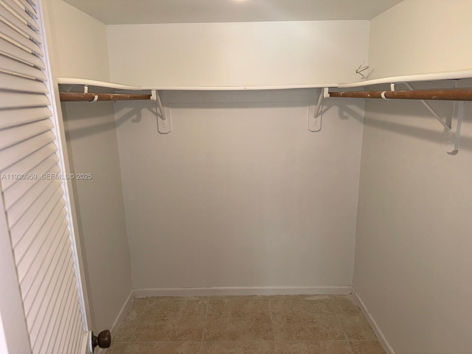 TOWERS OF WESTLAND CONDO - Residential