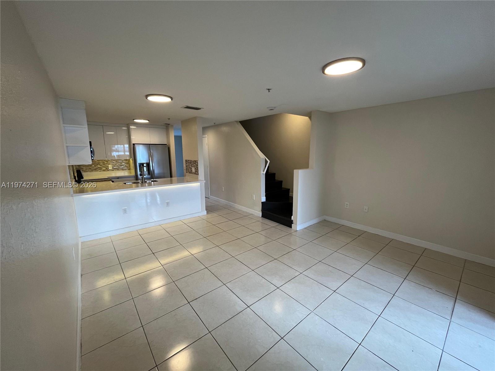 LAKE VUE VILLAS CONDO - Residential Lease