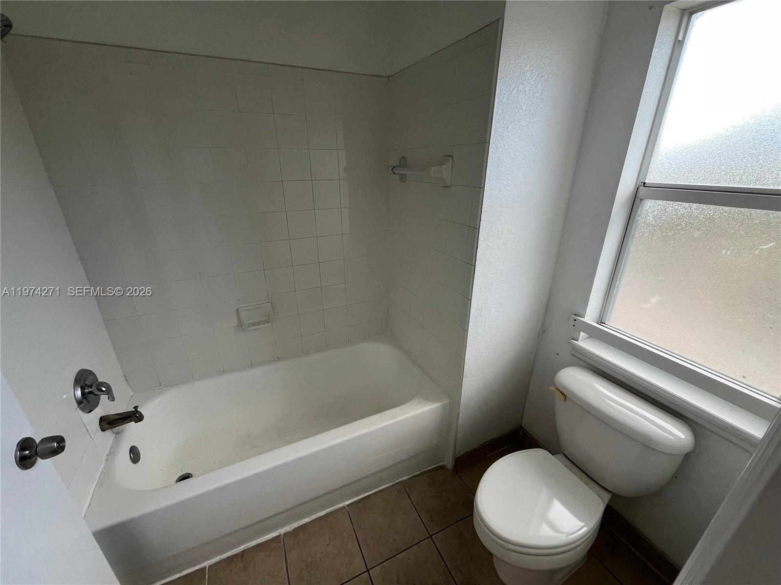 LAKE VUE VILLAS CONDO - Residential Lease