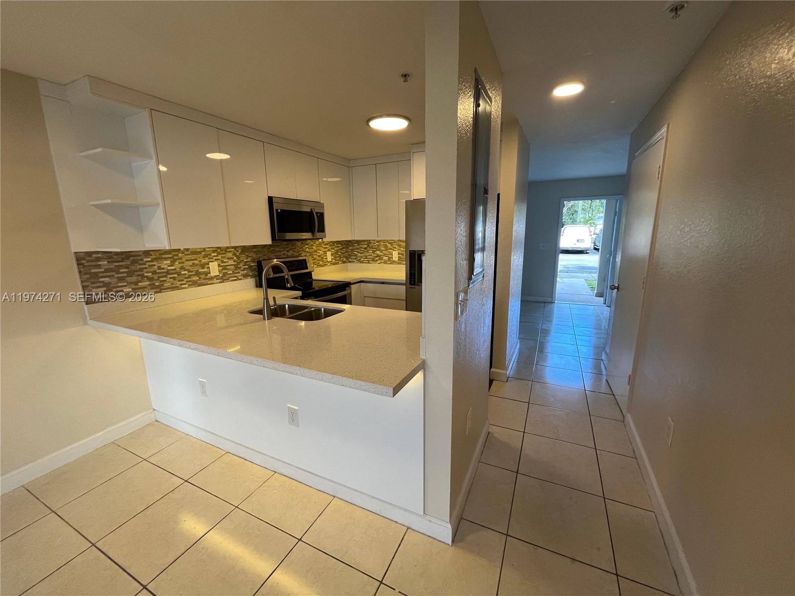 LAKE VUE VILLAS CONDO - Residential Lease