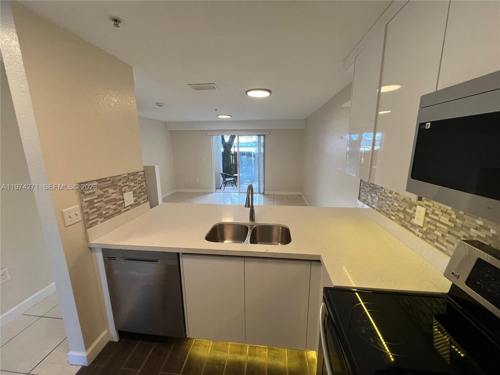 LAKE VUE VILLAS CONDO - Residential Lease