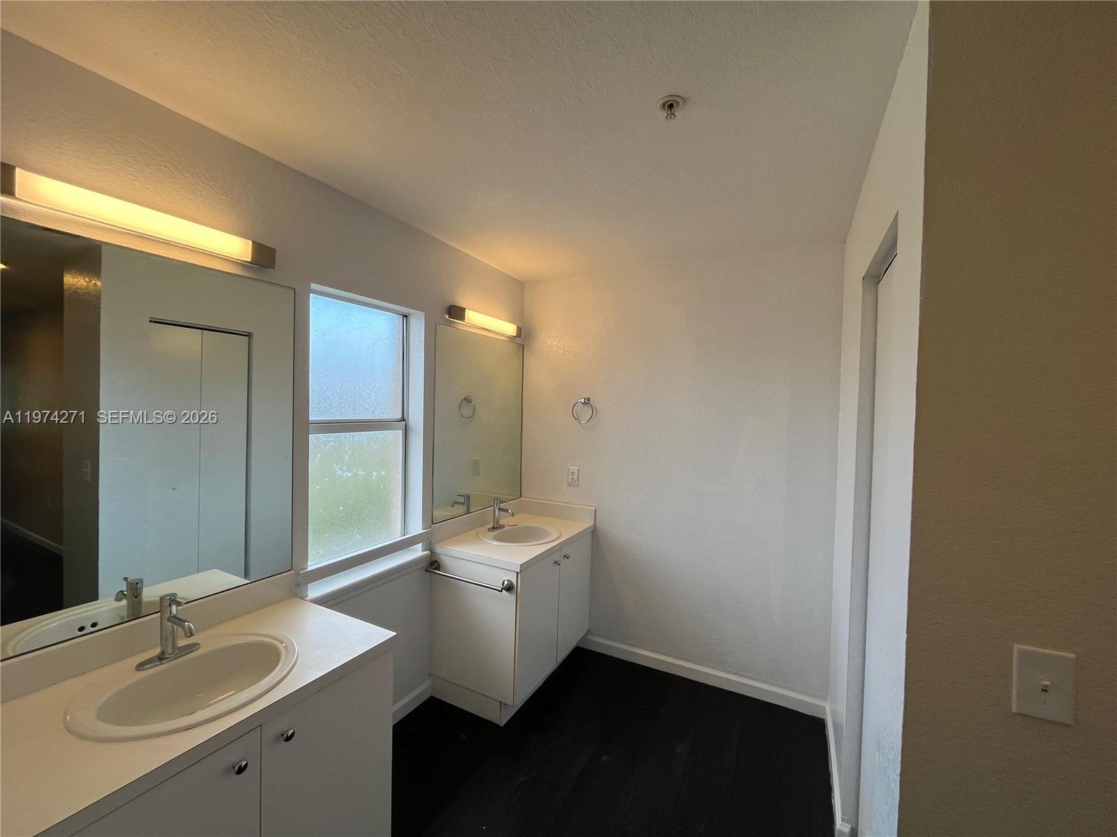 LAKE VUE VILLAS CONDO - Residential Lease