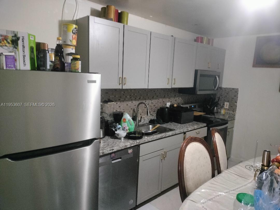 LAKE FOREST SEC 4 - Residential