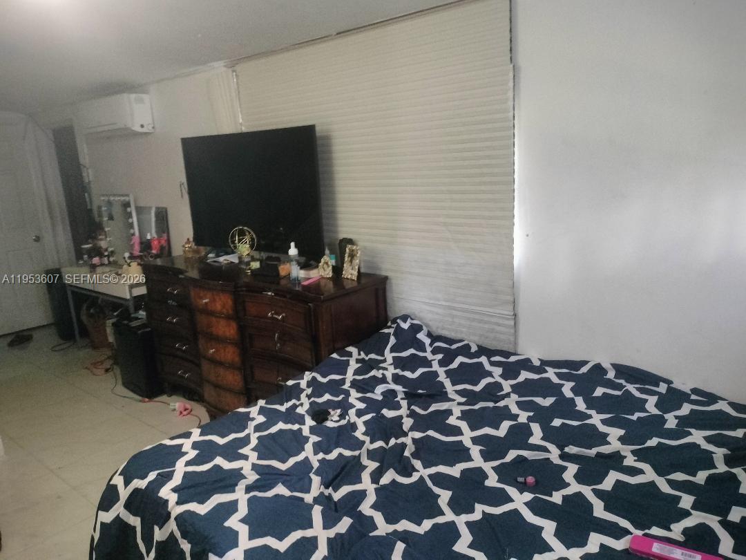 LAKE FOREST SEC 4 - Residential