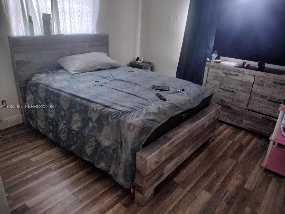 LAKE FOREST SEC 4 - Residential