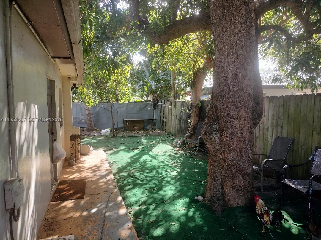 LAKE FOREST SEC 4 - Residential