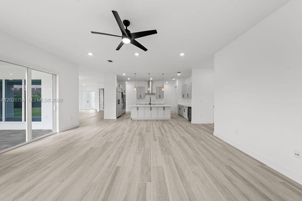 SIERRA ESTATES - Residential