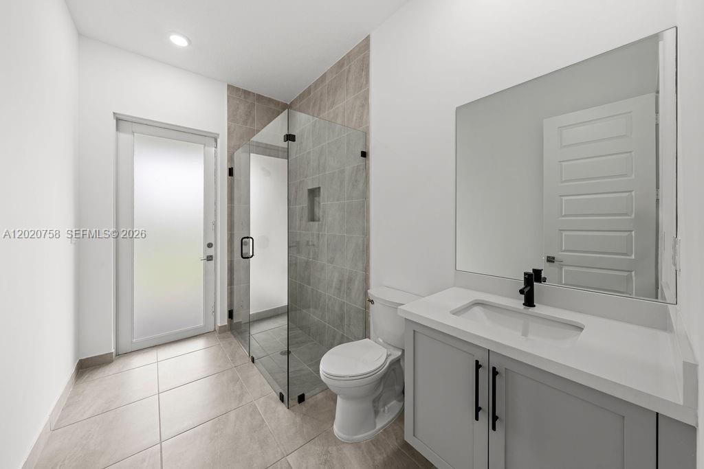 SIERRA ESTATES - Residential