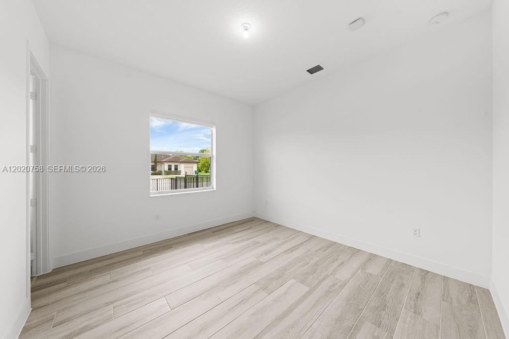 SIERRA ESTATES - Residential