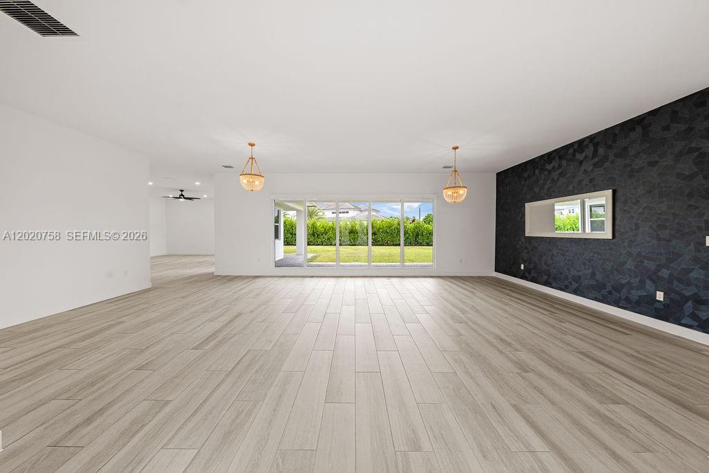 SIERRA ESTATES - Residential