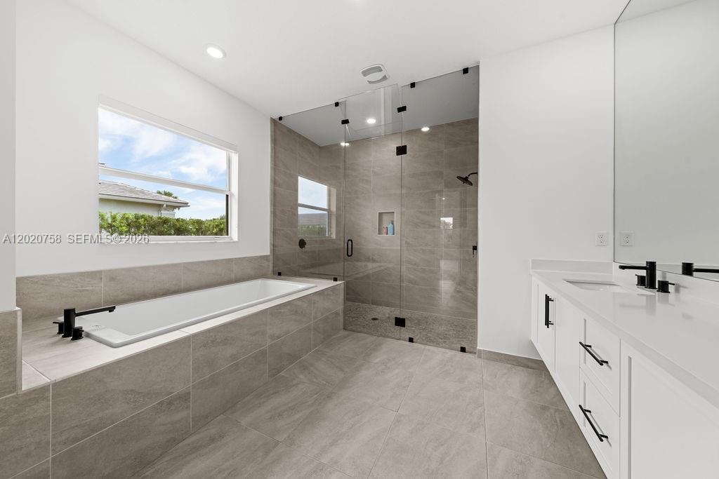 SIERRA ESTATES - Residential
